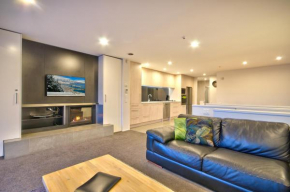 Centrally Superior, Queenstown